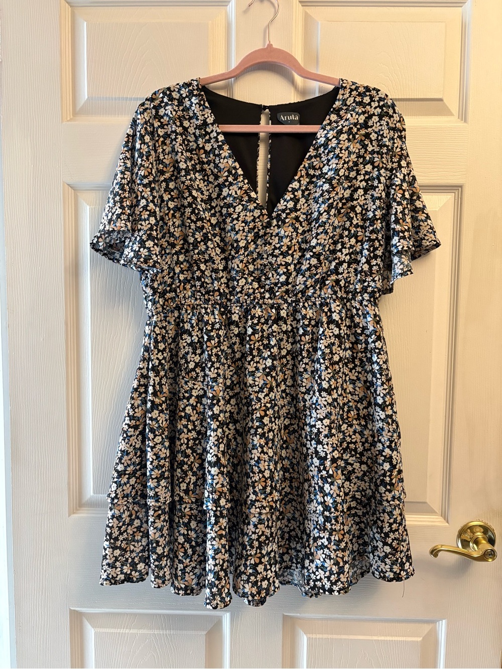 Arula Altar’d State Black Floral Flowy Dress